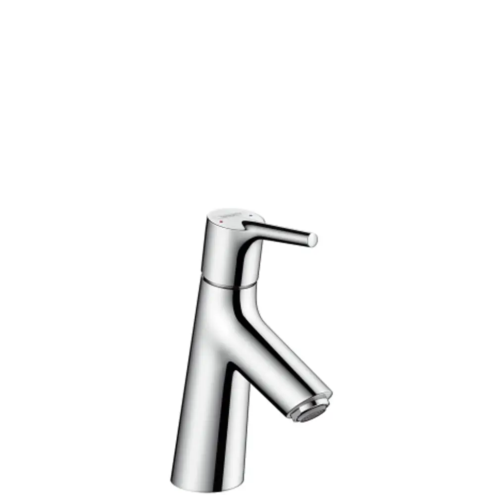 Chromfarbener Einhebel-Waschtischmischer von Hansgrohe mit Zugstangen-Ablaufgarnitur. Der Wasserhahn hat einen schlichten, modernen Designansatz.